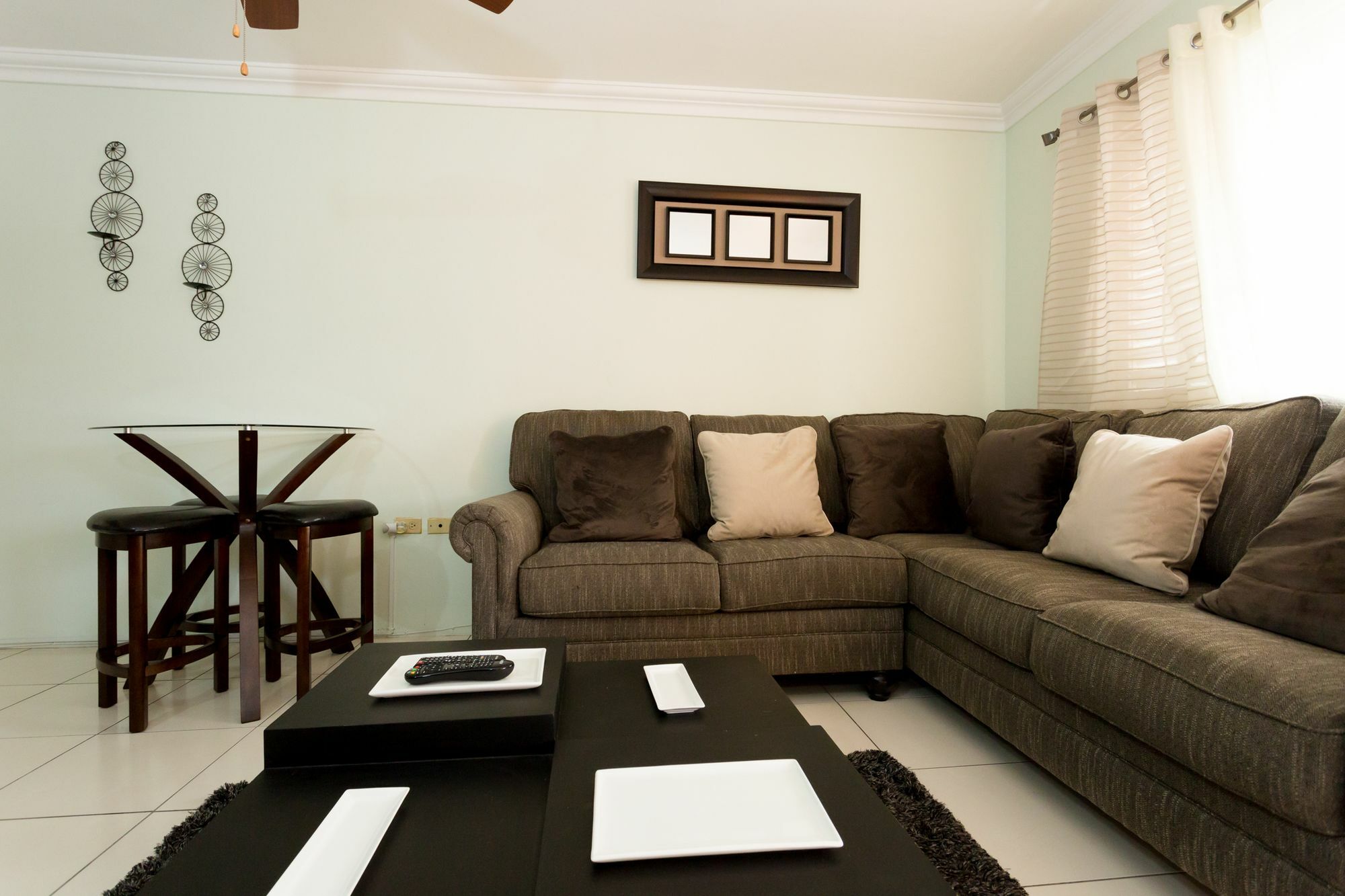 The Y Guest Apartment Kingston Extérieur photo